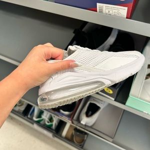 Meet your Posher, Renee